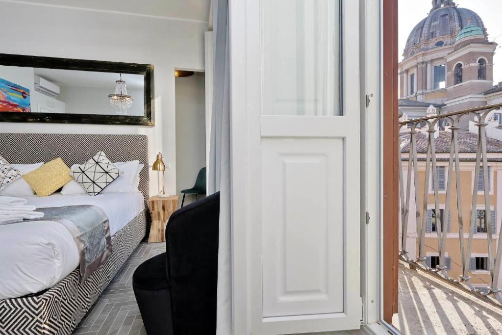 Boutique Suites Della Croce Рим Экстерьер фото